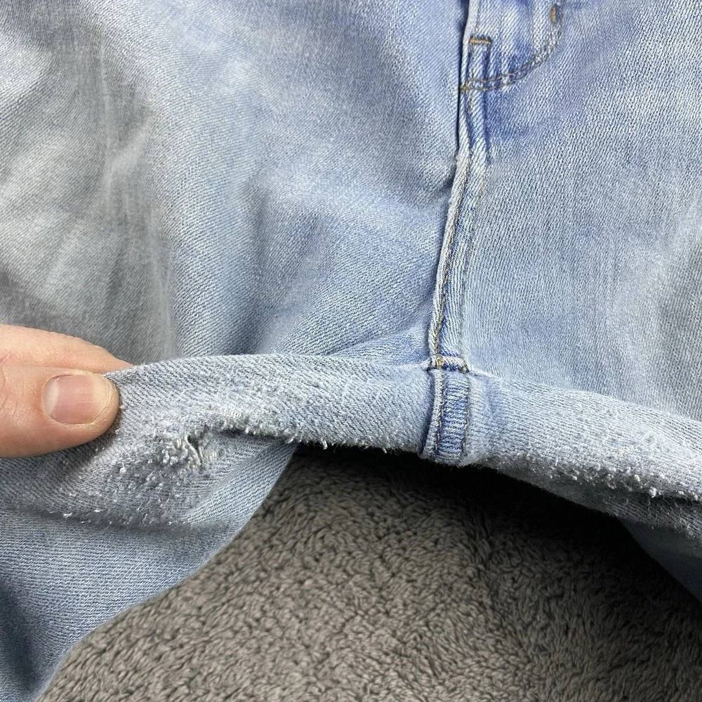 Levis 721 High Rise Skinny Jeans Womens 33 Blue Light Wash High Rise‎ Distressed
